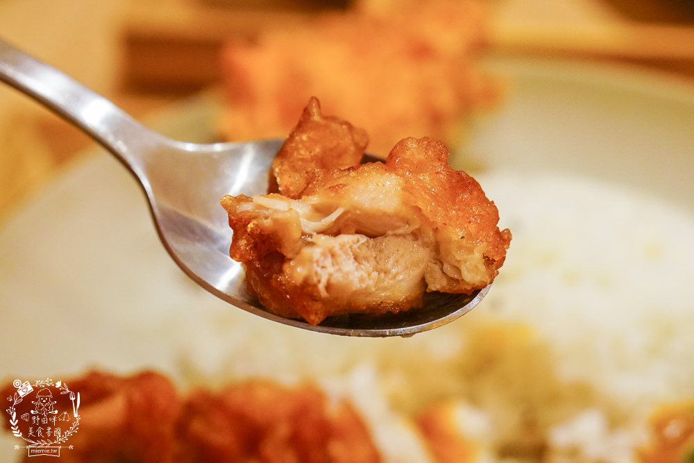 龝田熟成咖哩巨蛋店|高雄超人氣別緻日系風的咖哩店!巨蛋商圈28天的熟成咖哩飯!