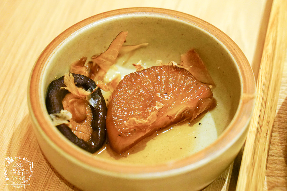 龝田熟成咖哩巨蛋店|高雄超人氣別緻日系風的咖哩店!巨蛋商圈28天的熟成咖哩飯!