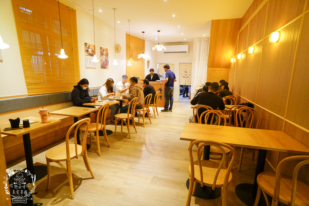 龝田熟成咖哩巨蛋店|高雄超人氣別緻日系風的咖哩店!巨蛋商圈28天的熟成咖哩飯!