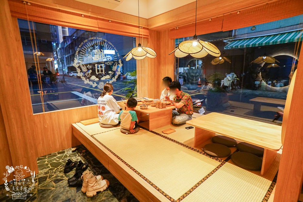 龝田熟成咖哩巨蛋店|高雄超人氣別緻日系風的咖哩店!巨蛋商圈28天的熟成咖哩飯!