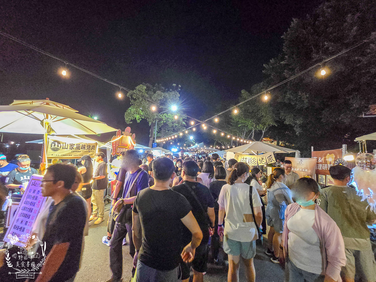 高雄[2025蓮池潭新春年街/左營萬年季美食]上百美食百貨玩樂攤位!吃喝玩樂一整天!