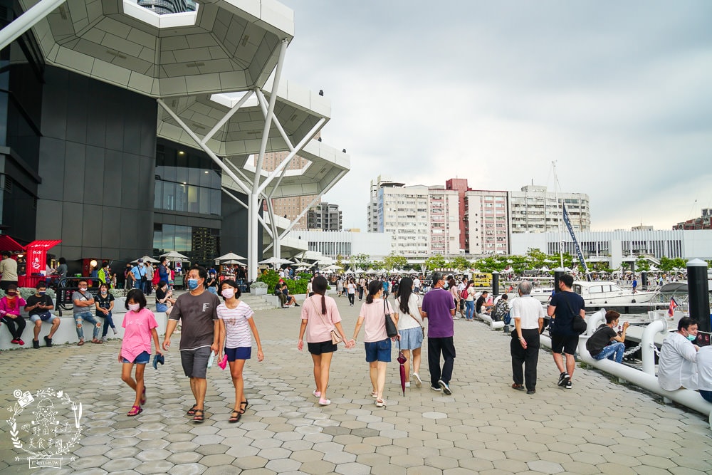 2022臺灣文博會x台灣設計展”台灣IP 高雄原創”聊療漂漂河&文創市集與美食餐車