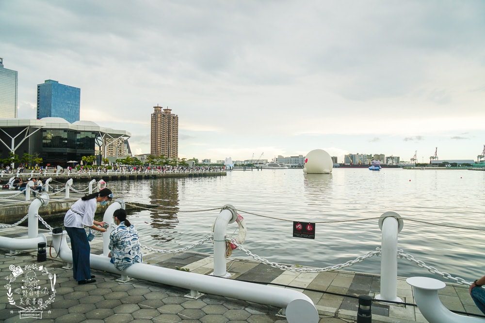 2022臺灣文博會x台灣設計展”台灣IP 高雄原創”聊療漂漂河&文創市集與美食餐車