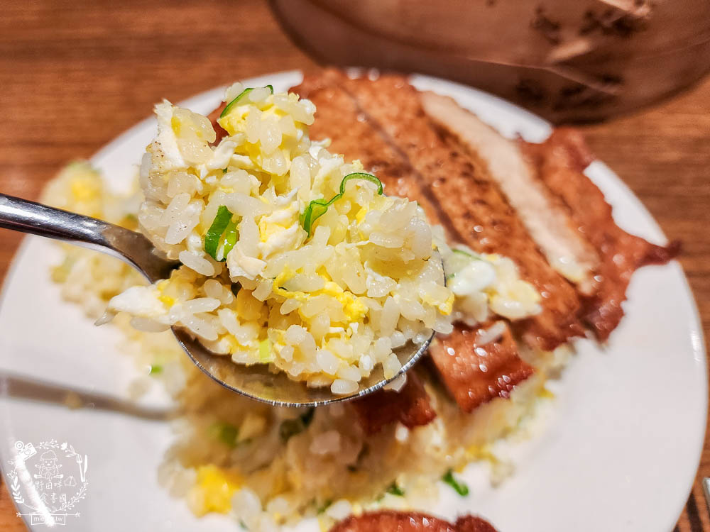 鼎泰豐|高雄超人氣小籠包中式料理!連平日中午都要等40分鐘!排骨蛋炒飯跟小籠包是人氣必點! - 第36張圖 鼎泰豐|高雄超人氣小籠包中式料理!連平日中午都要等40分鐘!排骨蛋炒飯跟小籠包是人氣必點!