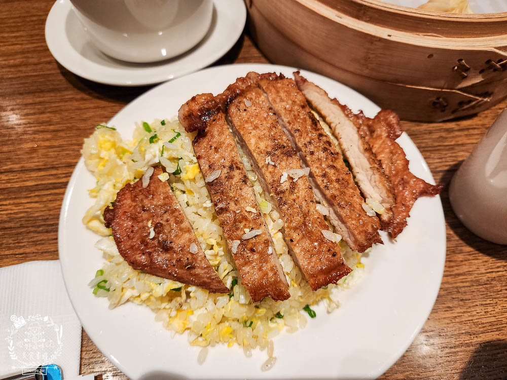 鼎泰豐|高雄超人氣小籠包中式料理!連平日中午都要等40分鐘!排骨蛋炒飯跟小籠包是人氣必點! - 第38張圖 鼎泰豐|高雄超人氣小籠包中式料理!連平日中午都要等40分鐘!排骨蛋炒飯跟小籠包是人氣必點!