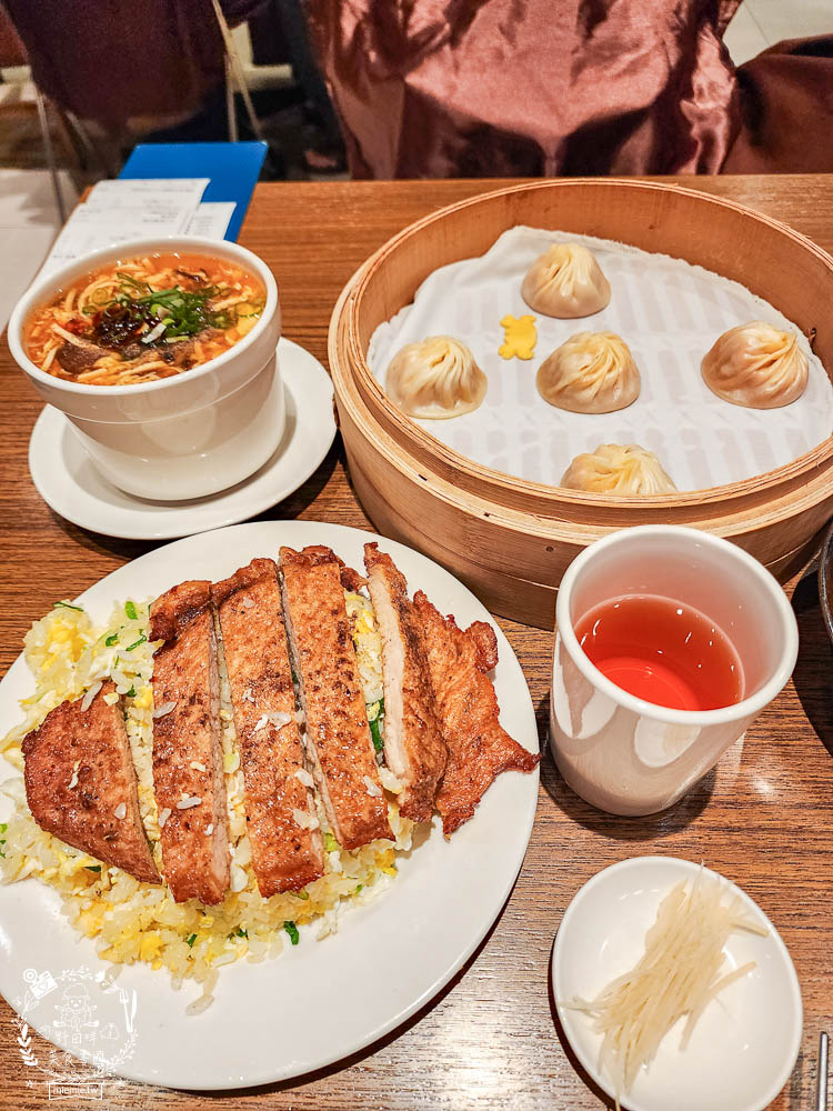 鼎泰豐|高雄超人氣小籠包中式料理!連平日中午都要等40分鐘!排骨蛋炒飯跟小籠包是人氣必點! - 第19張圖 鼎泰豐|高雄超人氣小籠包中式料理!連平日中午都要等40分鐘!排骨蛋炒飯跟小籠包是人氣必點!