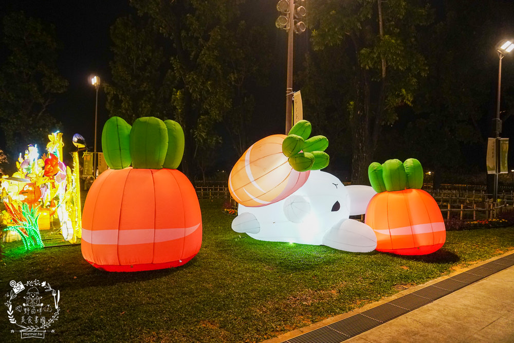 佛光山元宵節燦爛花燈+500架無人機燈光秀+絢麗煙火繽紛耀眼超好拍！佛光山美食景點推薦!