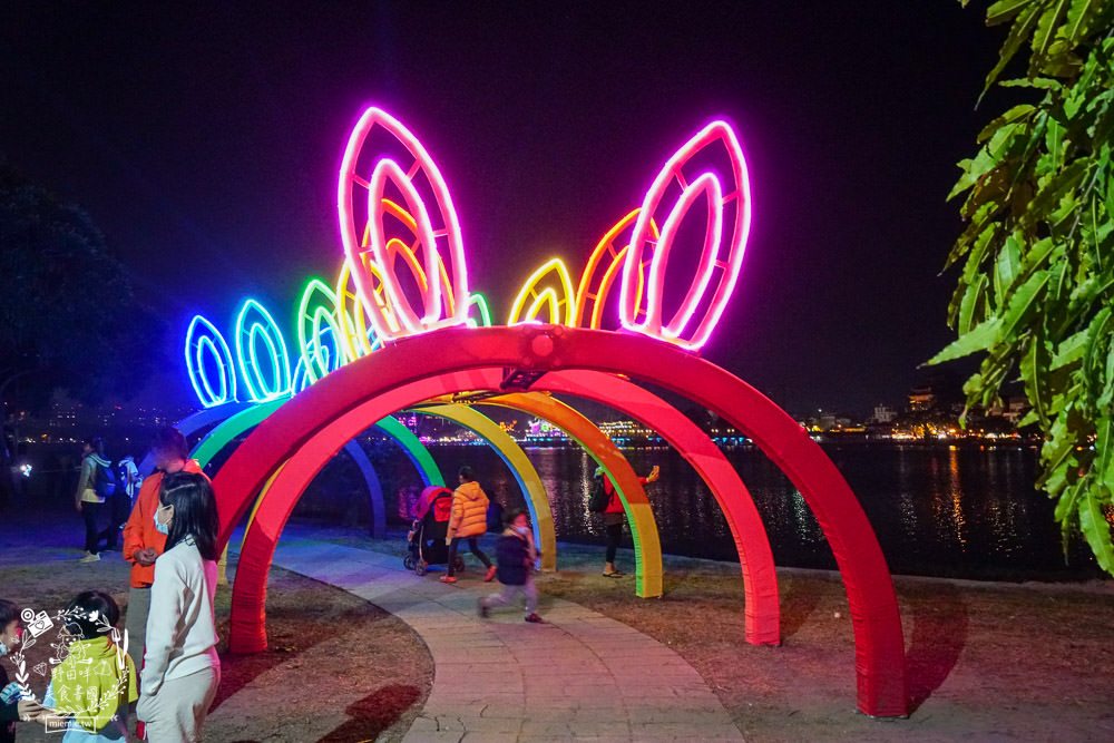 2023高雄蓮池潭燈會攻略!尋找超可愛的ㄇㄚˊ幾兔+OPEN家族拍照!高雄燈會交通|高雄燈會 - 第38張圖 2023高雄蓮池潭燈會攻略!尋找超可愛的ㄇㄚˊ幾兔+OPEN家族拍照!高雄燈會交通|高雄燈會