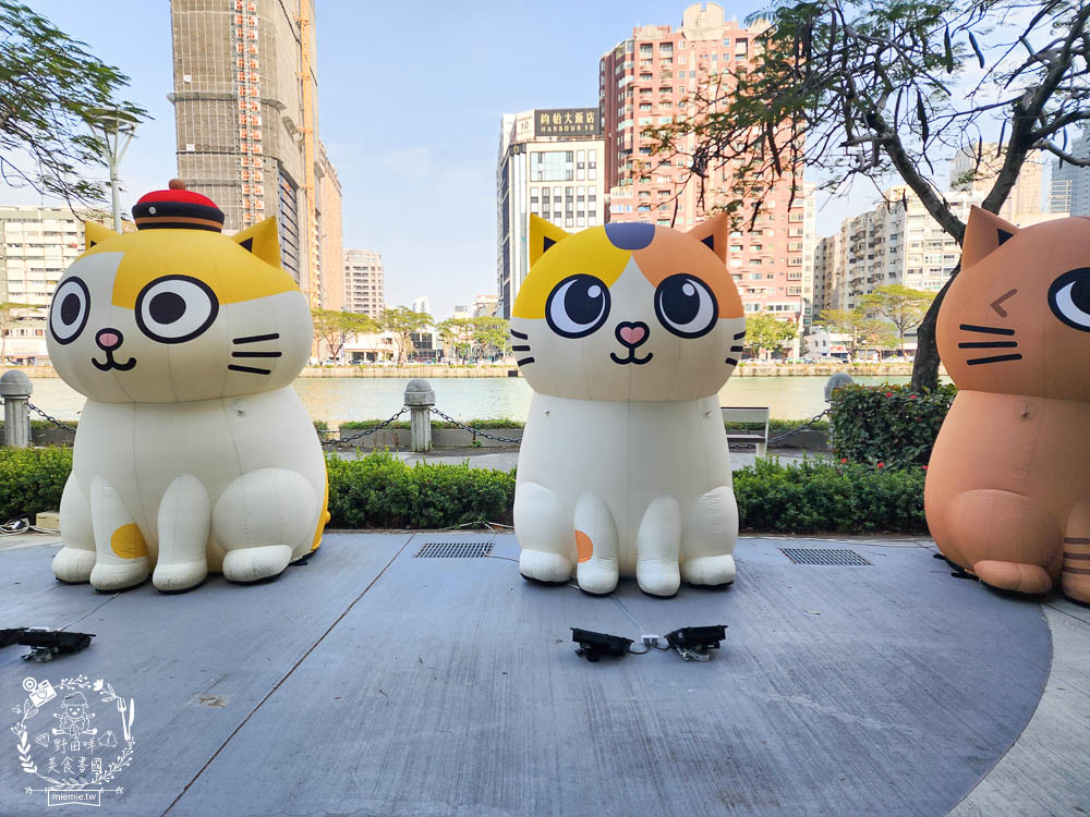 2024高雄黃色小鴨冬日遊樂園|超好拍照的兩隻黃色小鴨就在流行中心!