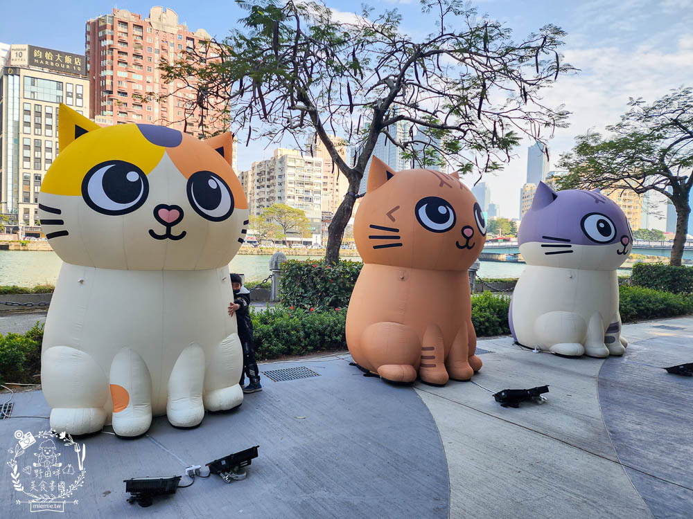 2024高雄黃色小鴨冬日遊樂園|超好拍照的兩隻黃色小鴨就在流行中心!