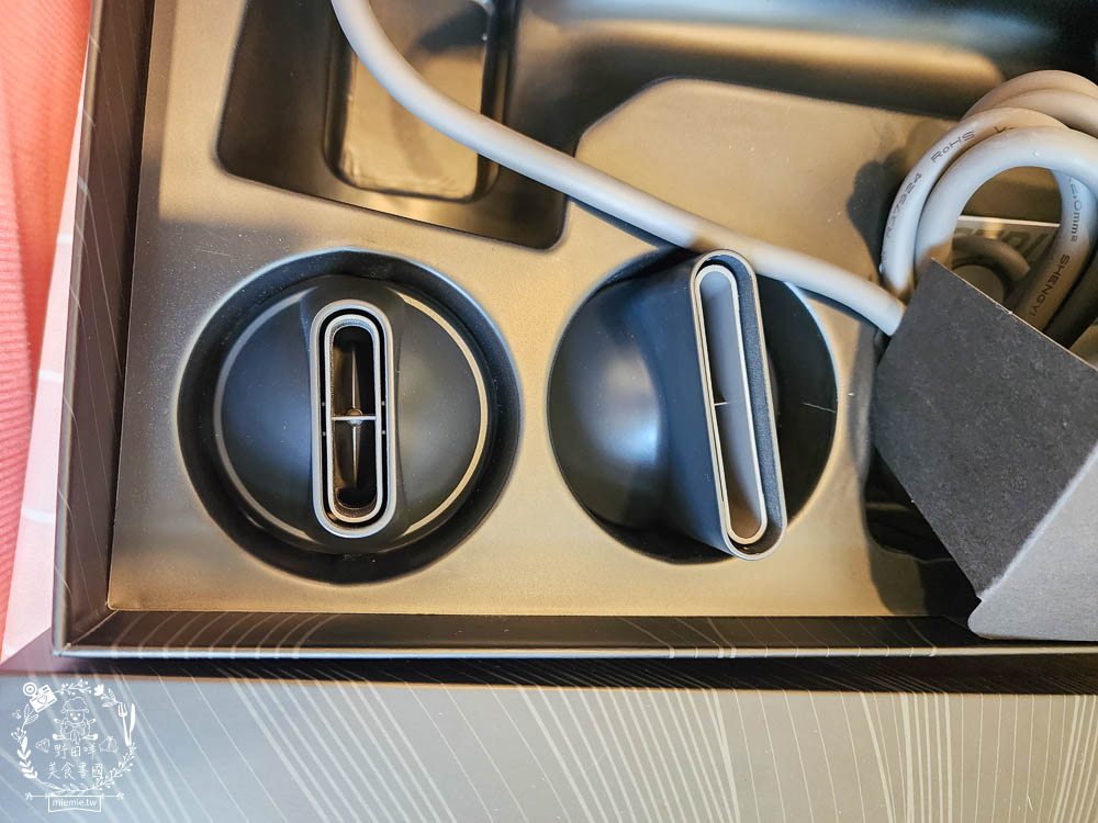 負離子吹風機推薦!MUNICHI 沐尼黑 極靜沙龍級負離子高速吹風機 MR.COIN|超輕巧的2000萬高濃度負離子吹風機