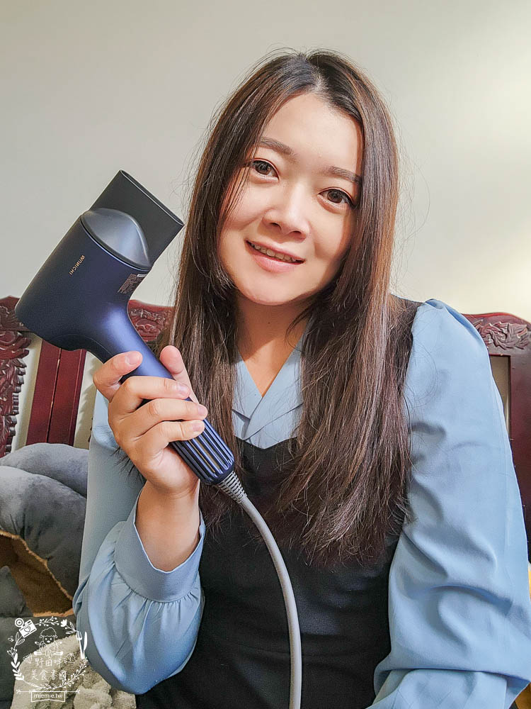 負離子吹風機推薦!MUNICHI 沐尼黑 極靜沙龍級負離子高速吹風機 MR.COIN|超輕巧的2000萬高濃度負離子吹風機