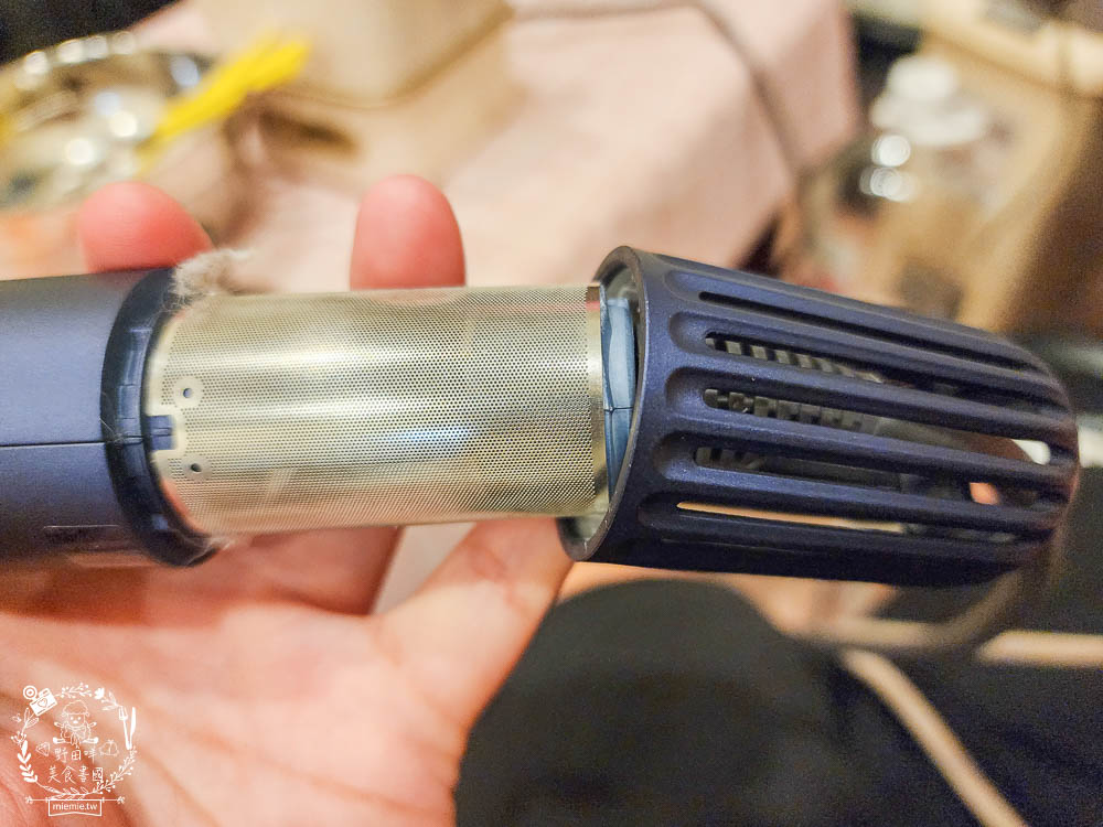 負離子吹風機推薦!MUNICHI 沐尼黑 極靜沙龍級負離子高速吹風機 MR.COIN|超輕巧的2000萬高濃度負離子吹風機