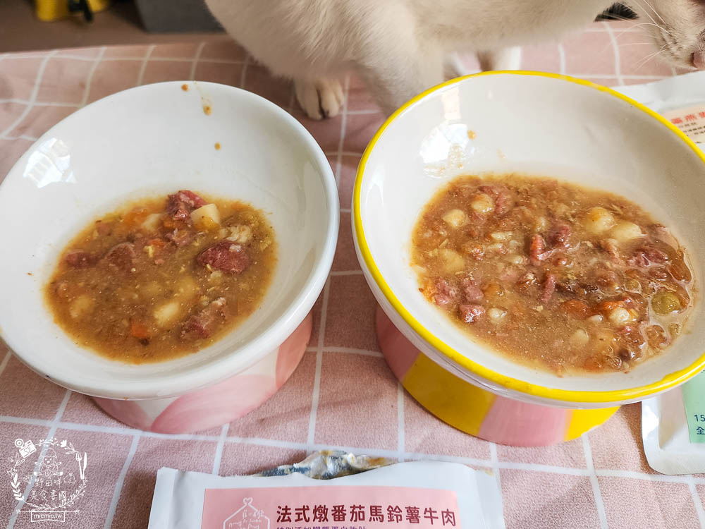 寵物餐包推薦[寵心出發鮮食機能餐包]添加加強皮毛護理、強健骨骼的膠原蛋白胜肽、補充omega-3的魚油粉、強化身體機能照護眼睛的初榨椰子油