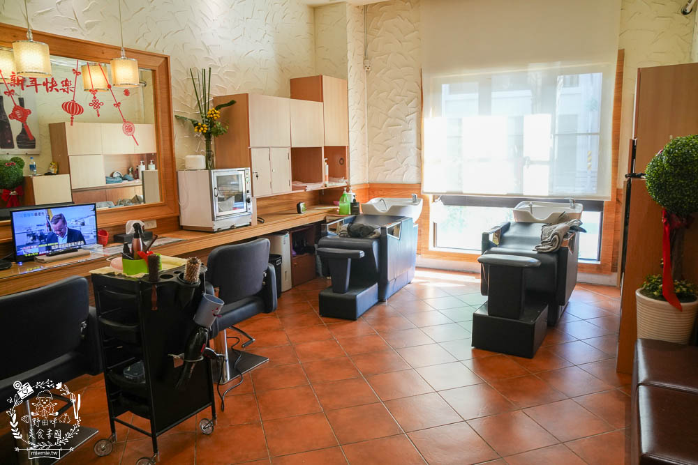 高雄河堤商圈美食餐廳與特色店家推薦!桔田村早午餐+綠之屋複合式餐館+有時喝茶鍋煮奶茶+左腳右腳按摩+江夏傳統整復推拿