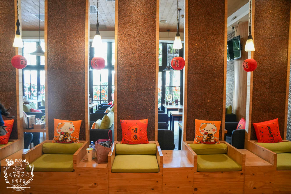 高雄河堤商圈美食餐廳與特色店家推薦!桔田村早午餐+綠之屋複合式餐館+有時喝茶鍋煮奶茶+左腳右腳按摩+江夏傳統整復推拿