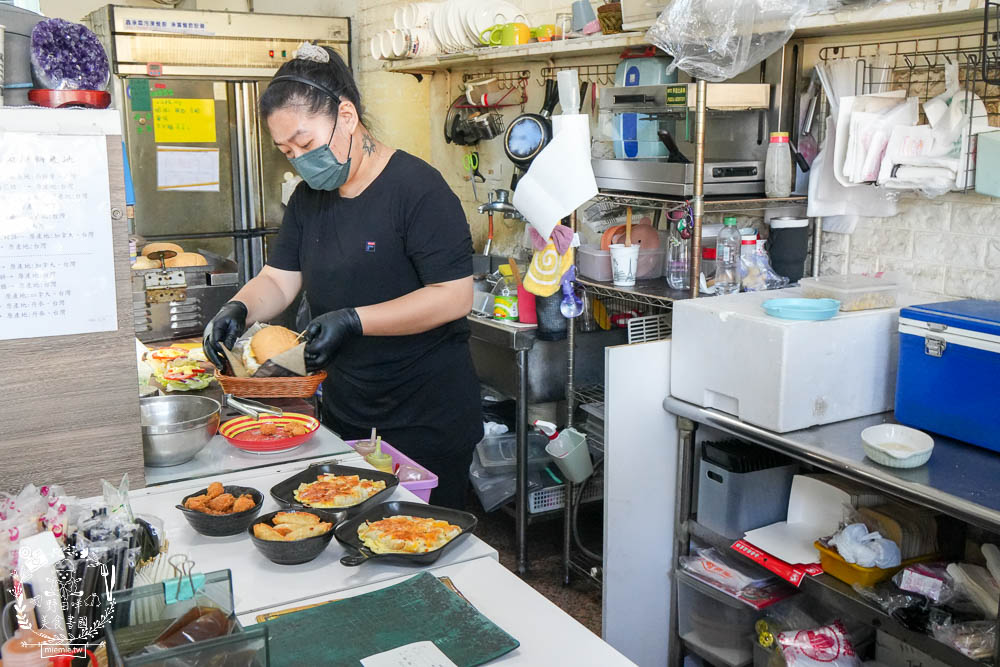 桔田村早午餐|三民區早午餐推薦！河堤商圈營業七年的經典早餐店！超多品項的餐點可以選擇