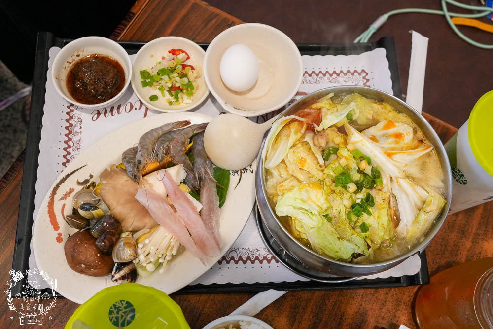 高雄河堤商圈美食餐廳與特色店家推薦!桔田村早午餐+綠之屋複合式餐館+有時喝茶鍋煮奶茶+左腳右腳按摩+江夏傳統整復推拿