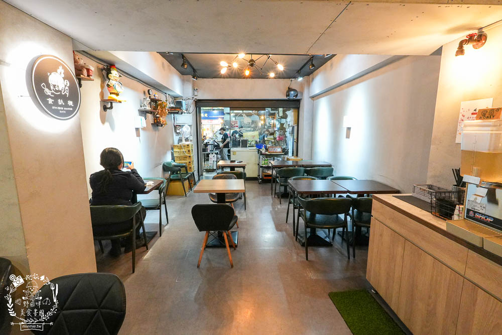 鳳山美食[食扒穗麻辣燙炒泡麵]文山特區超人氣平價美食推薦!3倍炙燒肉肉好澎湃!