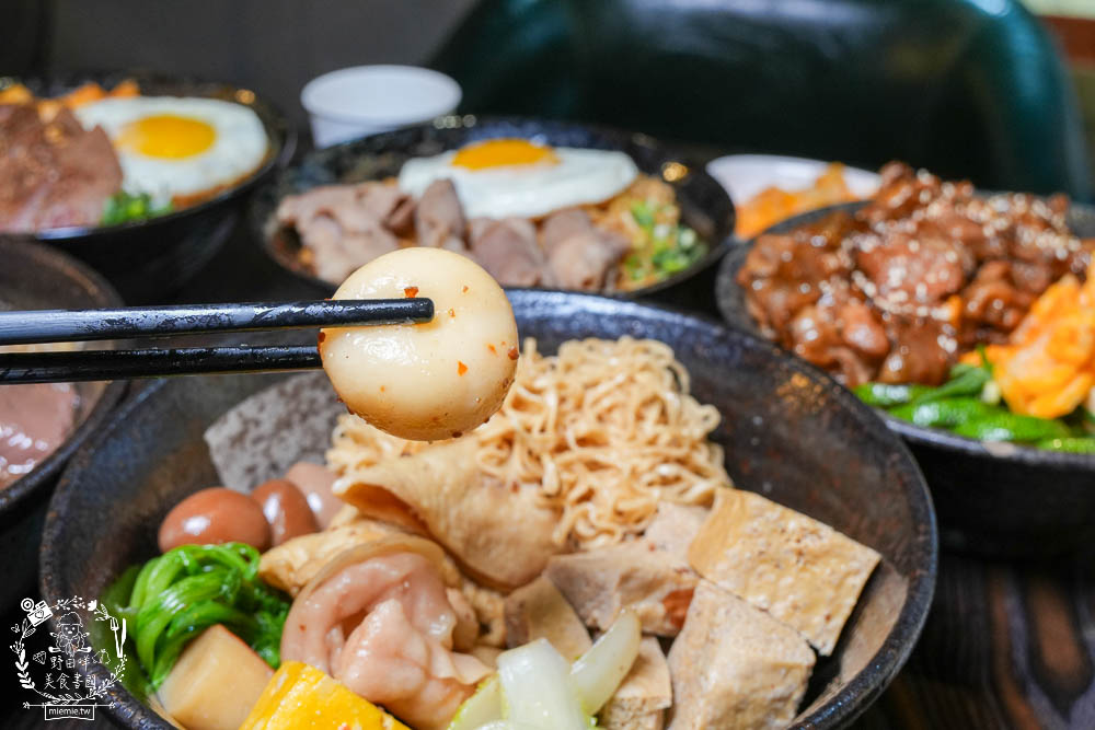 鳳山美食[食扒穗麻辣燙炒泡麵]文山特區超人氣平價美食推薦!3倍炙燒肉肉好澎湃!