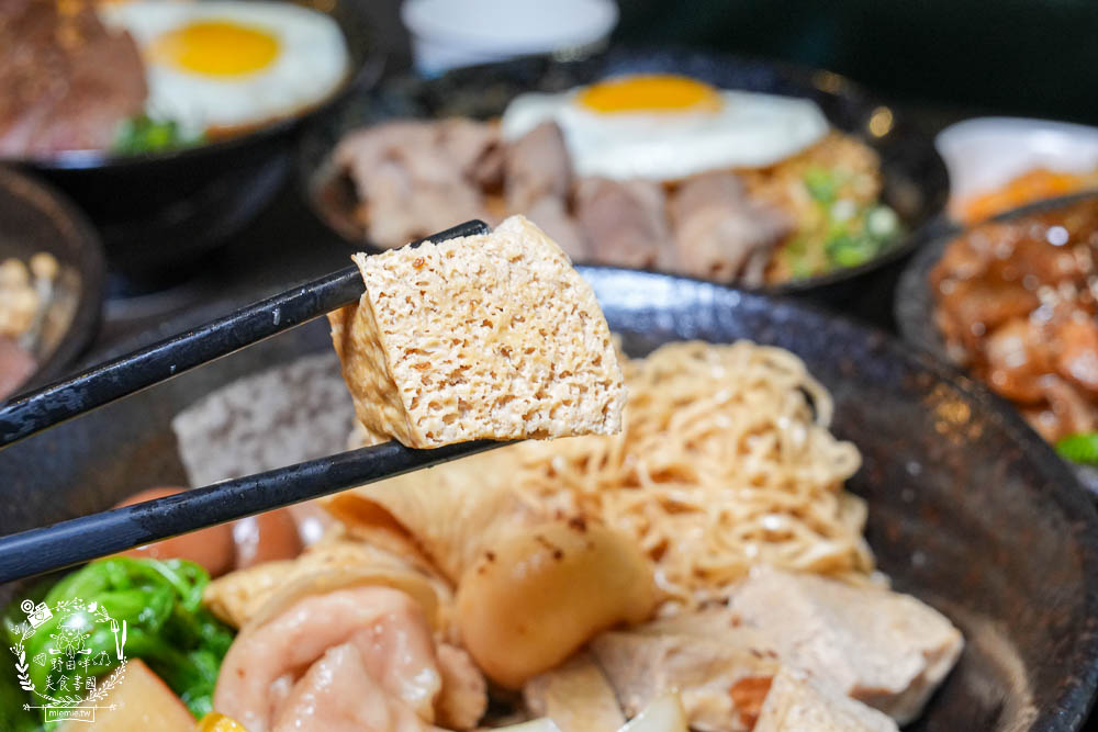 鳳山美食[食扒穗麻辣燙炒泡麵]文山特區超人氣平價美食推薦!3倍炙燒肉肉好澎湃!