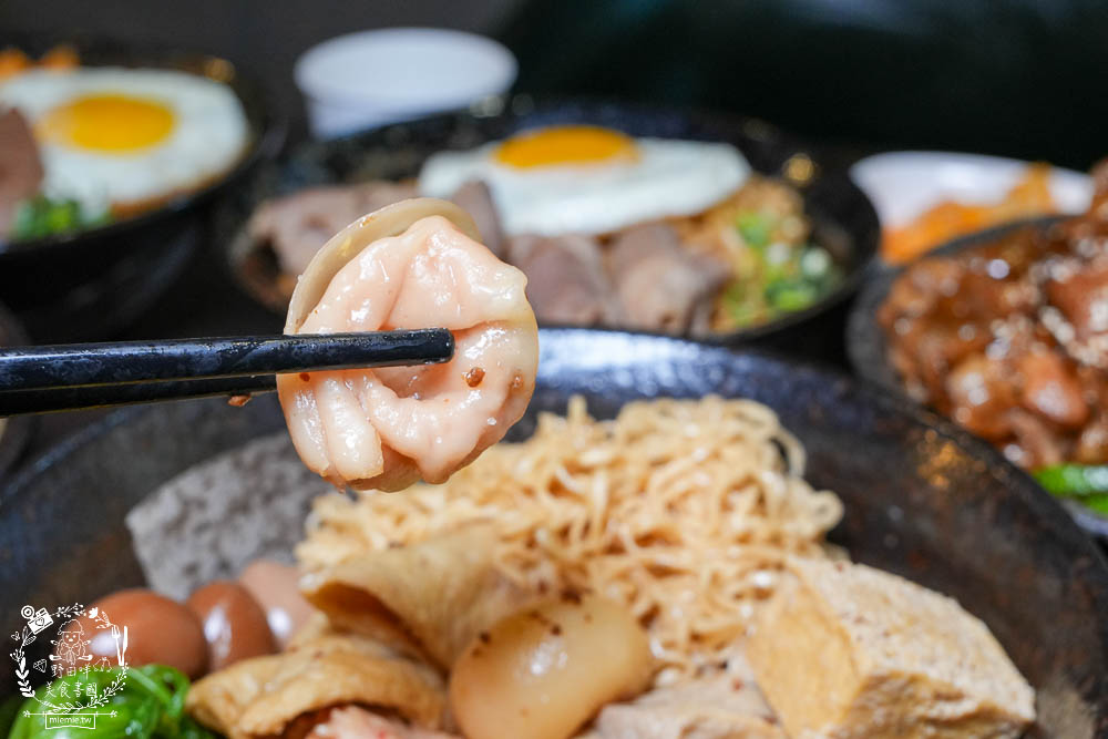 鳳山美食[食扒穗麻辣燙炒泡麵]文山特區超人氣平價美食推薦!3倍炙燒肉肉好澎湃!