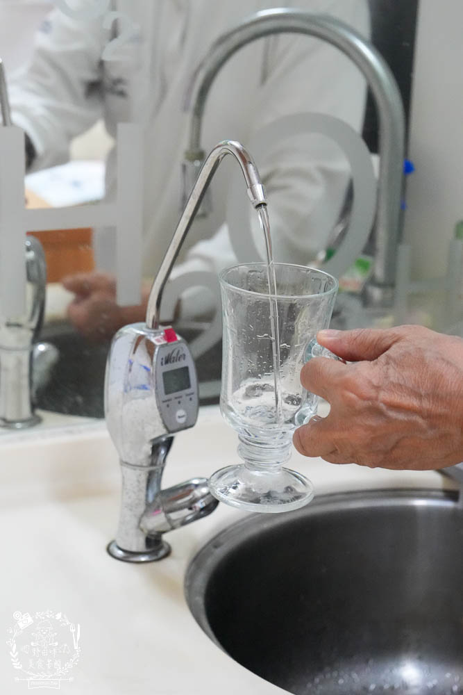 高雄河堤商圈美食餐廳與特色店家推薦!桔田村早午餐+綠之屋複合式餐館+有時喝茶鍋煮奶茶+左腳右腳按摩+江夏傳統整復推拿