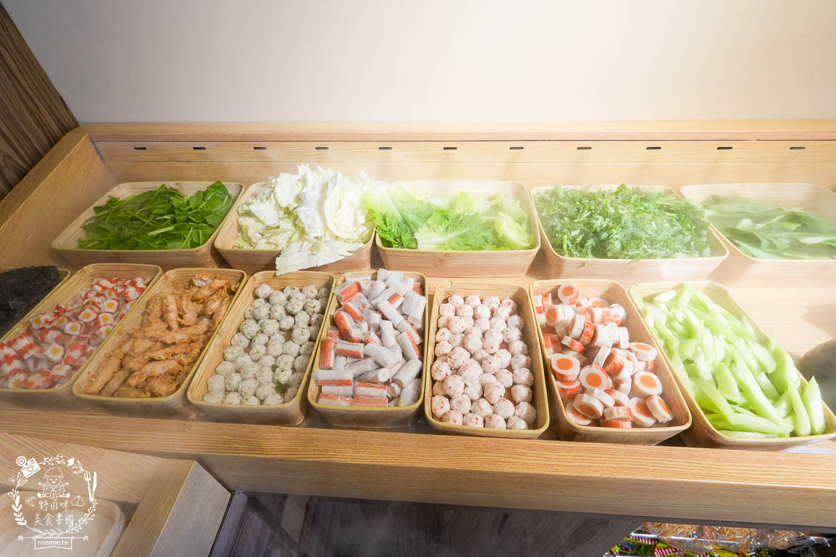 圓砌鴛鴦升降鍋物(高雄自由店)超夢幻真人夾娃娃機玩遊戲有機會獲得龍蝦?壽星幾歲送幾片肉肉？