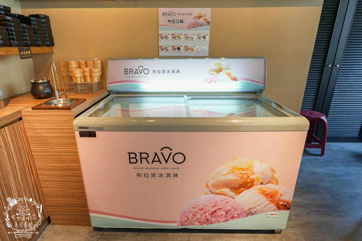 圓砌鴛鴦升降鍋物(高雄自由店)超夢幻真人夾娃娃機玩遊戲有機會獲得龍蝦?壽星幾歲送幾片肉肉？