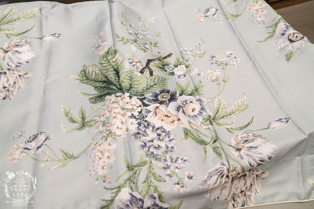 高級寢具品牌分享[日比家族曜瑪AMA品牌專櫃]Sanderson英國皇室御用寢具|超親膚透氣寢具推薦/漢神巨蛋寢具品牌分享