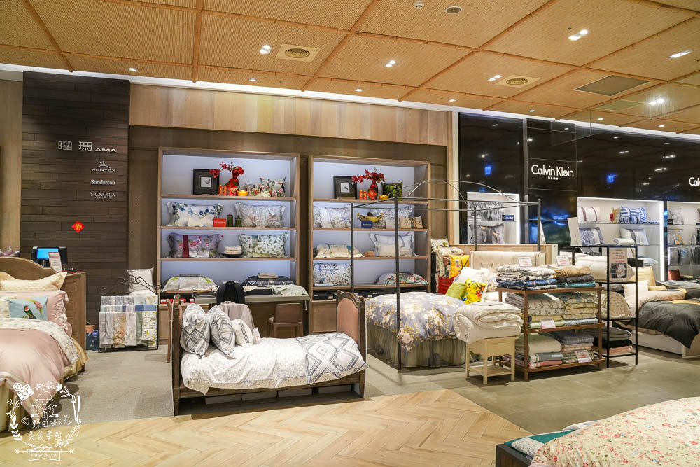 高級寢具品牌分享[日比家族曜瑪AMA品牌專櫃]Sanderson英國皇室御用寢具|超親膚透氣寢具推薦/漢神巨蛋寢具品牌分享