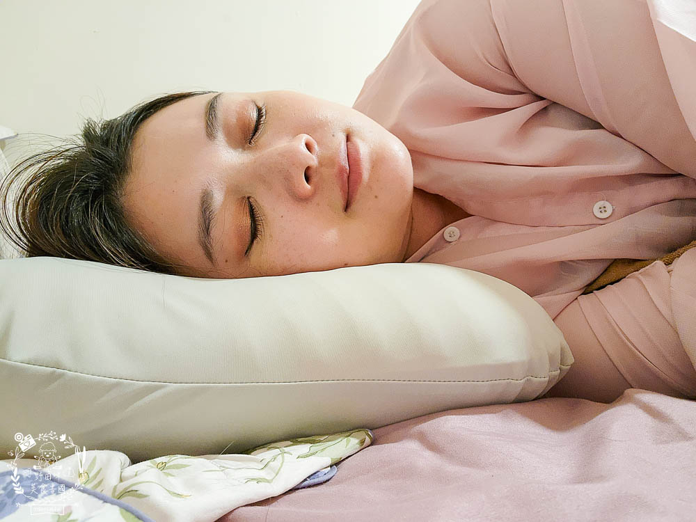 天然乳膠枕頭推薦[枕好睡元氣蛋白枕]日本最新研發技術的立體線型透氣孔排濕不悶熱|泰國高純度天然乳膠抑菌防螨