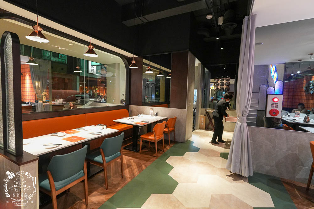 溜溜酸菜魚專賣店富民旗艦店|營業至23:30的左營宵夜新選擇且全日營業的高雄人氣酸菜魚！