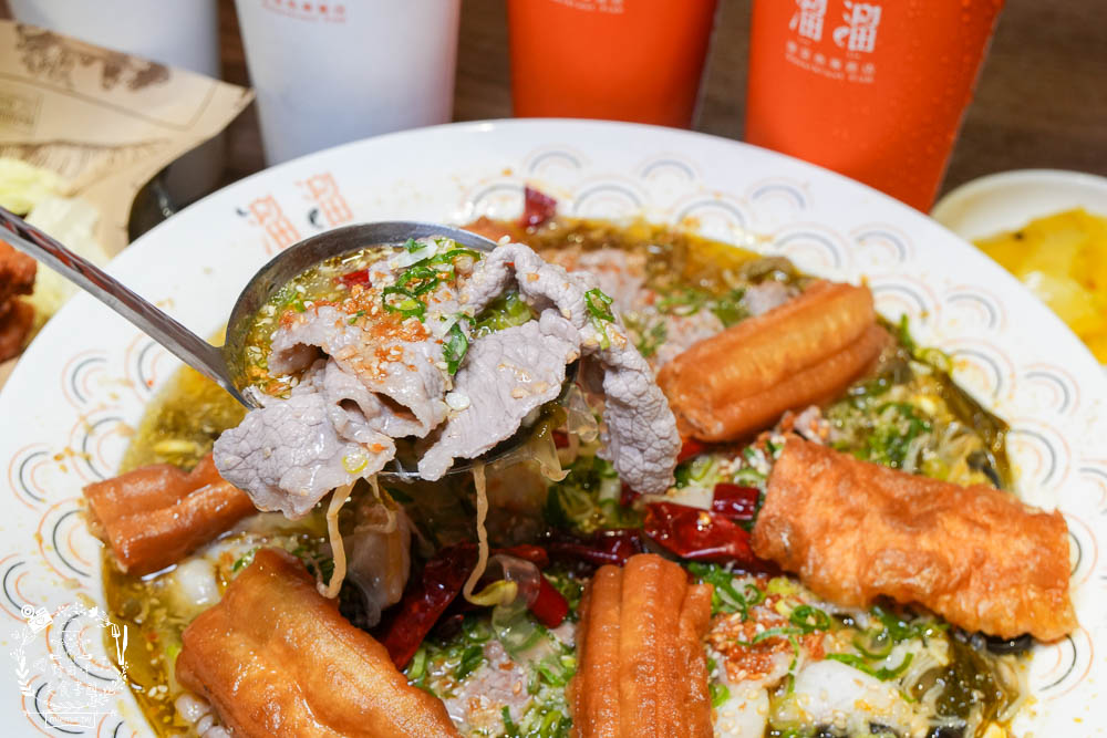 溜溜酸菜魚專賣店富民旗艦店|營業至23:30的左營宵夜新選擇且全日營業的高雄人氣酸菜魚！
