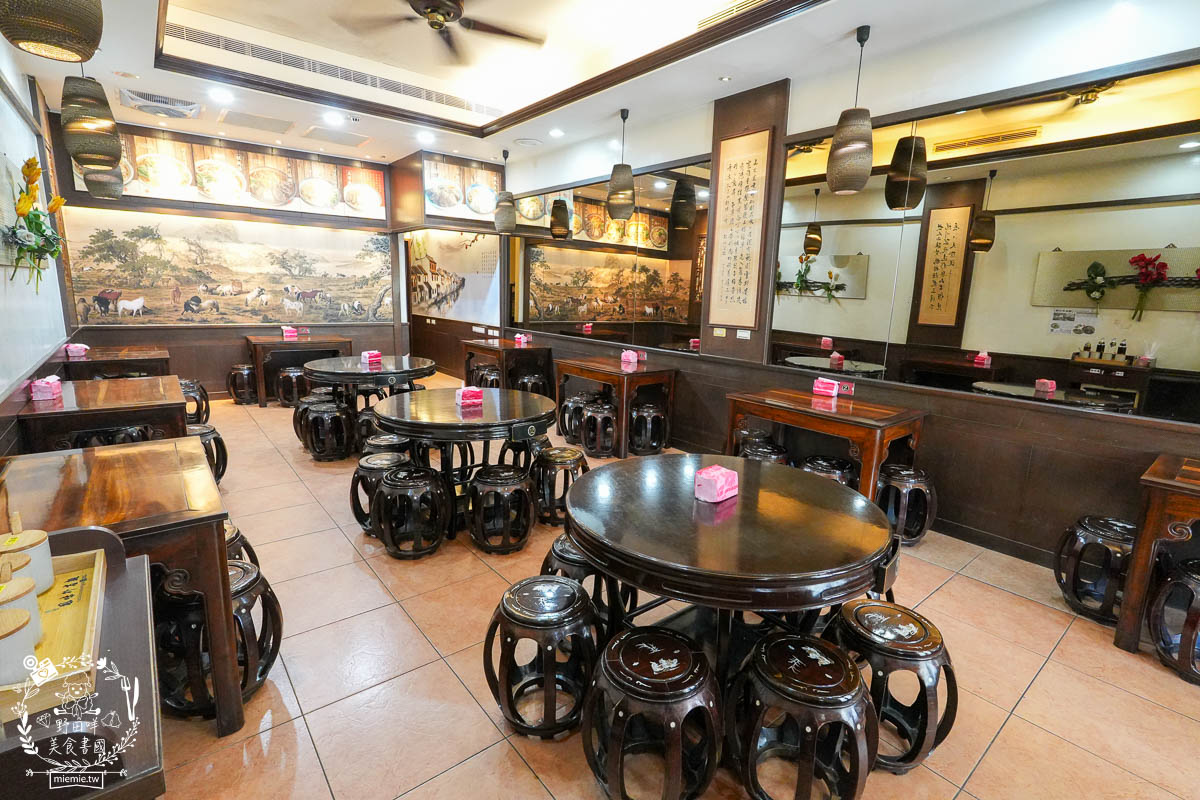 燕巢風味外省麵|每逢假日必客滿的燕巢麵店!古香古色的舒適裝潢成為遊客的燕巢必吃美食!