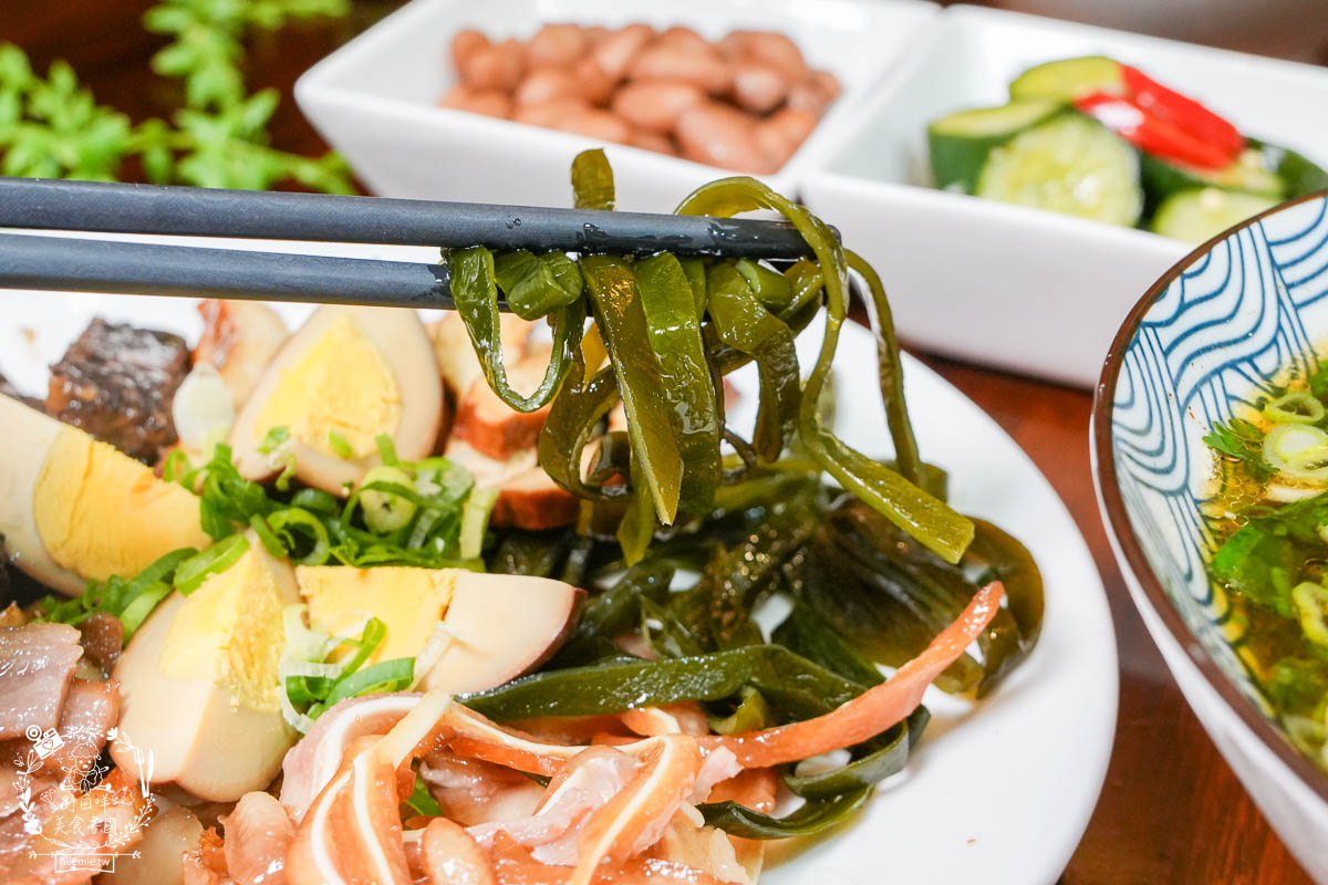 燕巢風味外省麵|每逢假日必客滿的燕巢麵店!古香古色的舒適裝潢成為遊客的燕巢必吃美食!