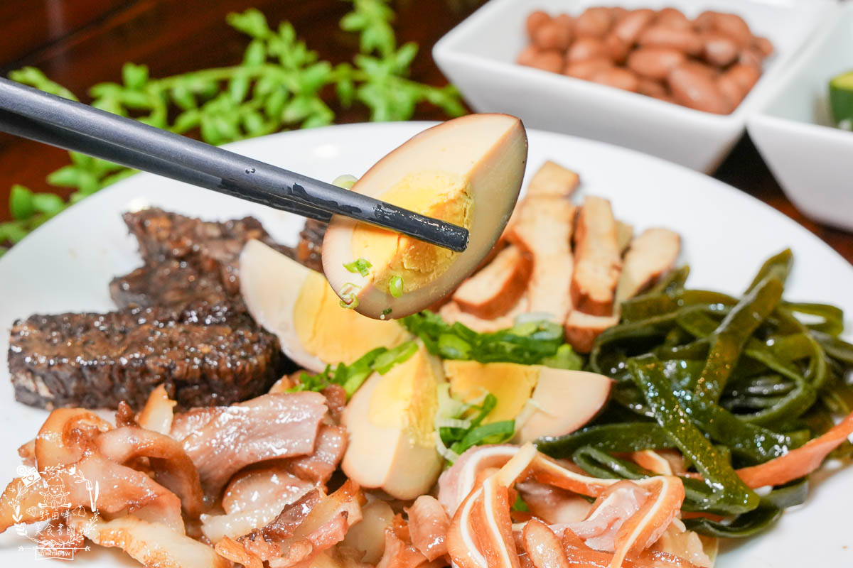 燕巢風味外省麵|每逢假日必客滿的燕巢麵店!古香古色的舒適裝潢成為遊客的燕巢必吃美食!