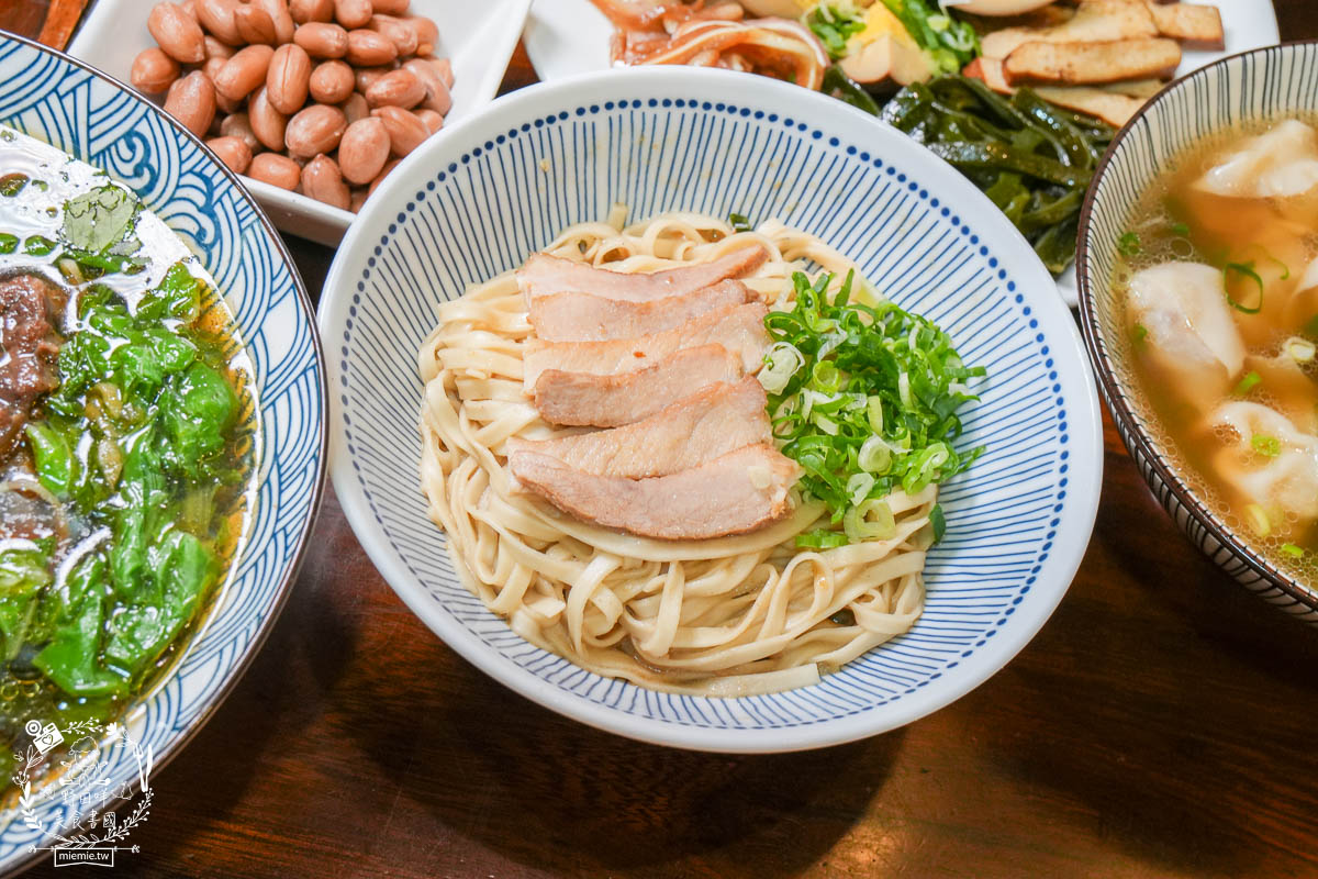 燕巢風味外省麵|每逢假日必客滿的燕巢麵店!古香古色的舒適裝潢成為遊客的燕巢必吃美食!