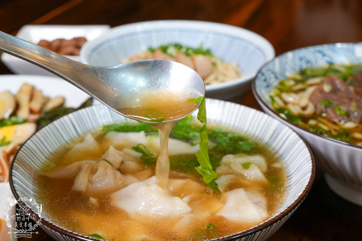 燕巢風味外省麵|每逢假日必客滿的燕巢麵店!古香古色的舒適裝潢成為遊客的燕巢必吃美食!