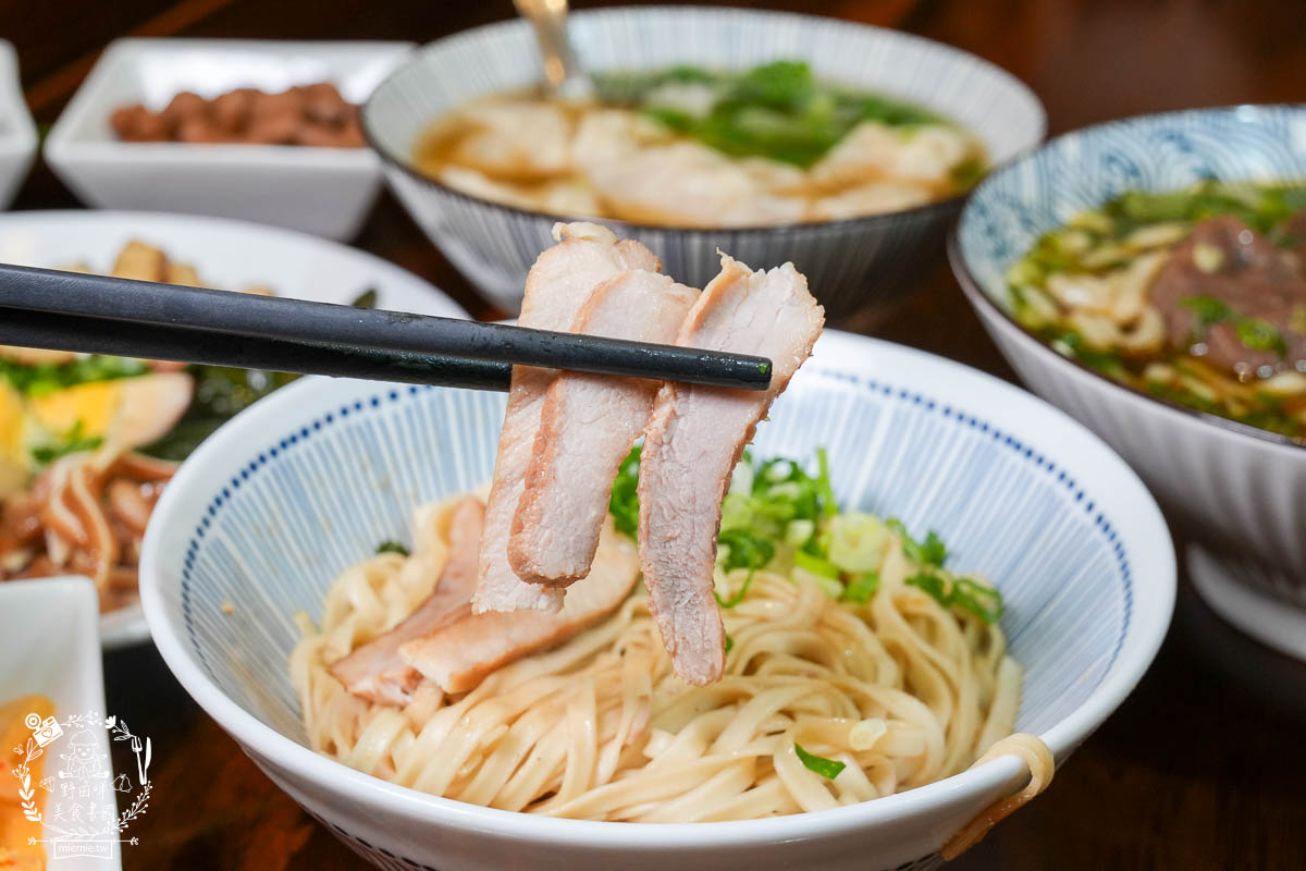 燕巢風味外省麵|每逢假日必客滿的燕巢麵店!古香古色的舒適裝潢成為遊客的燕巢必吃美食!