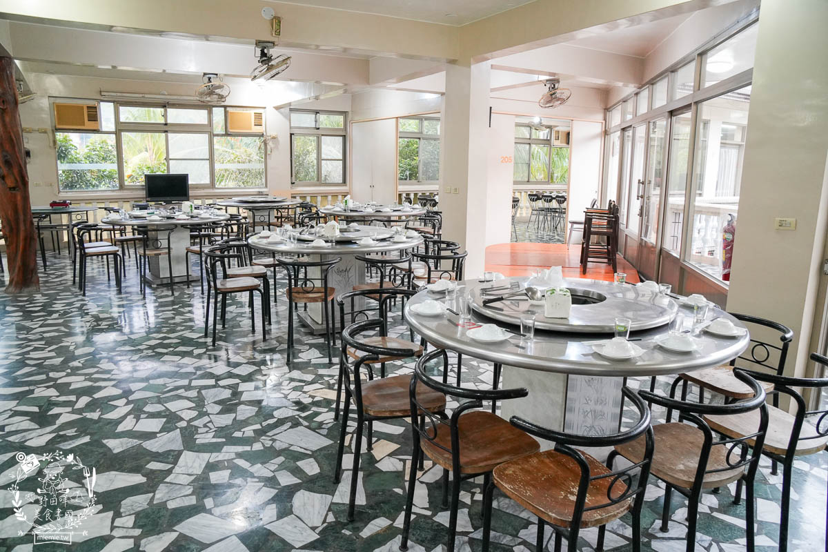 高雄土雞城推薦[綠野山莊花園餐廳]高雄最多雞肉料理的土雞城!隱藏在觀音山30餘年的在地人必推土雞城!