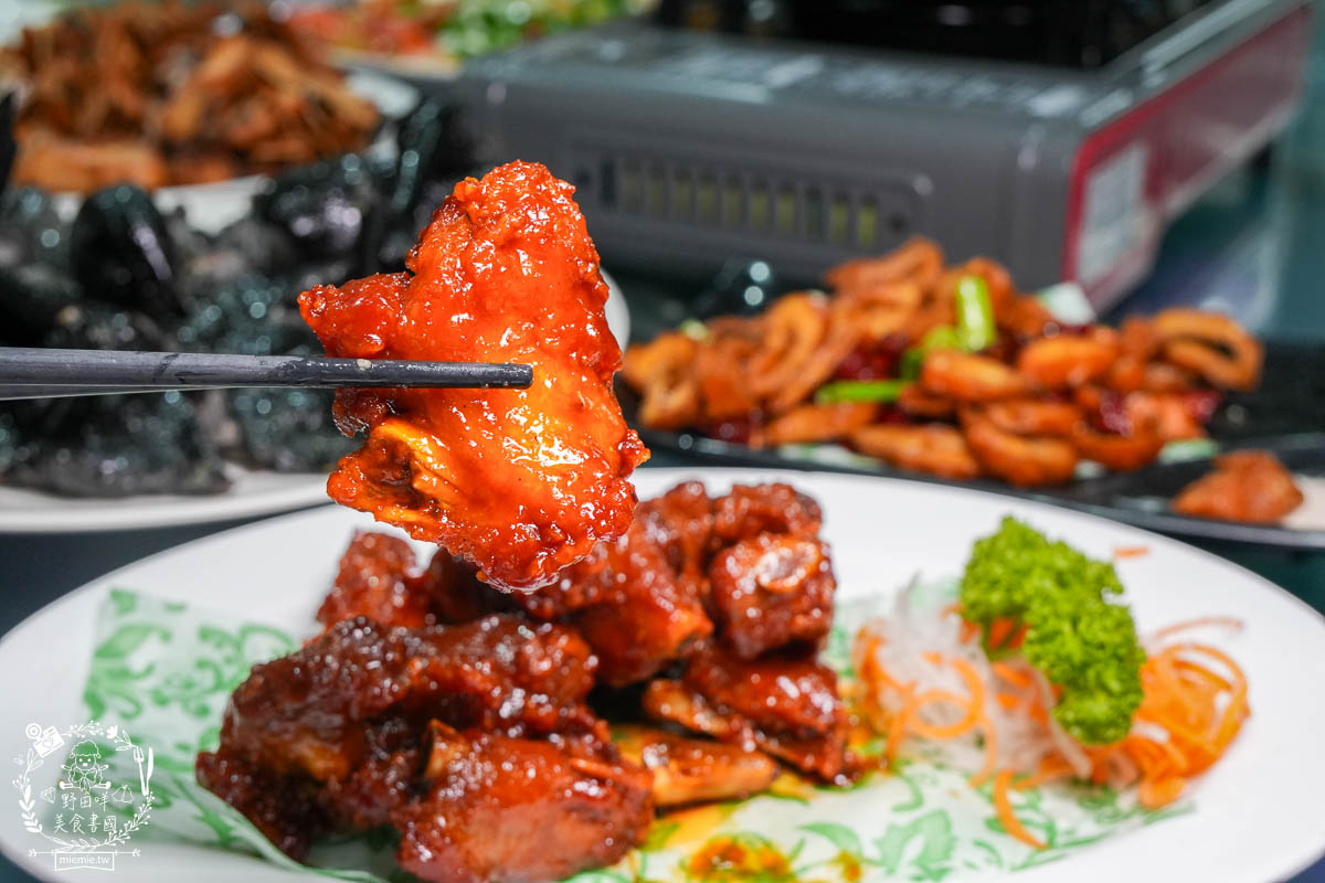 高雄土雞城推薦[綠野山莊花園餐廳]高雄最多雞肉料理的土雞城!隱藏在觀音山30餘年的在地人必推土雞城!