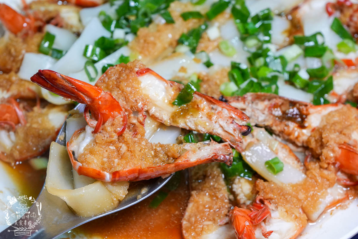 高雄土雞城推薦[綠野山莊花園餐廳]高雄最多雞肉料理的土雞城!隱藏在觀音山30餘年的在地人必推土雞城!