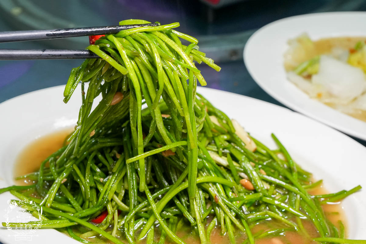 高雄土雞城推薦[綠野山莊花園餐廳]高雄最多雞肉料理的土雞城!隱藏在觀音山30餘年的在地人必推土雞城!