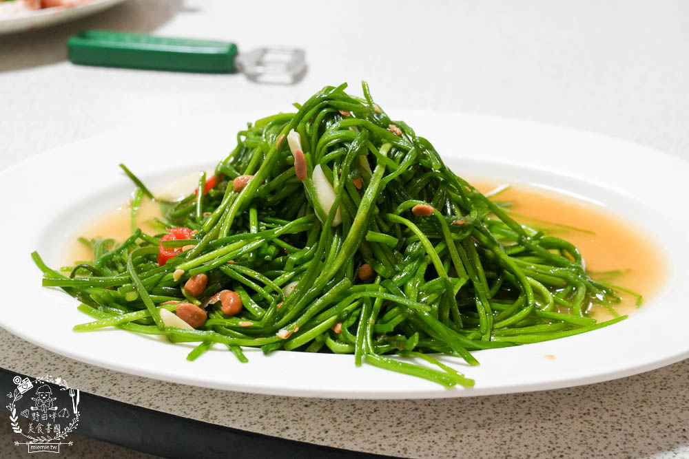 高雄土雞城推薦[綠野山莊花園餐廳]高雄最多雞肉料理的土雞城!隱藏在觀音山30餘年的在地人必推土雞城!
