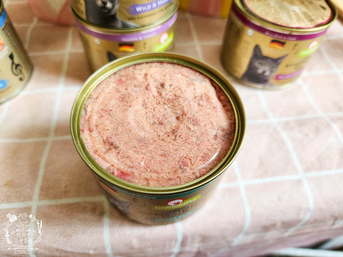 德國貓咪主食罐[葛蕾特交響樂主食貓罐評價]添加石榴的營養保健聖品!高蛋白低碳水的貓咪主食罐推薦！