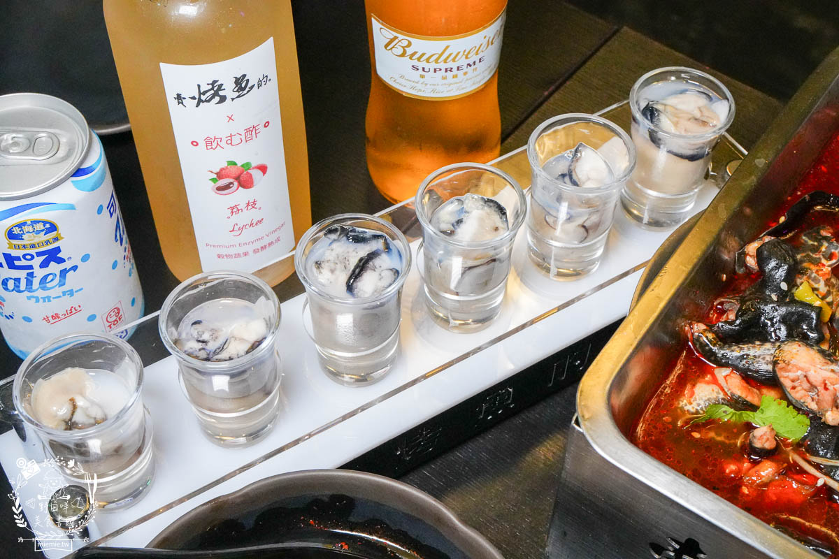 高雄宵夜推薦[賣烤魚的。]銷魂Q彈的麻辣跳跳蛙超特別!經典必吃的招牌廣西烤魚與生蠔杯鮮美推薦!