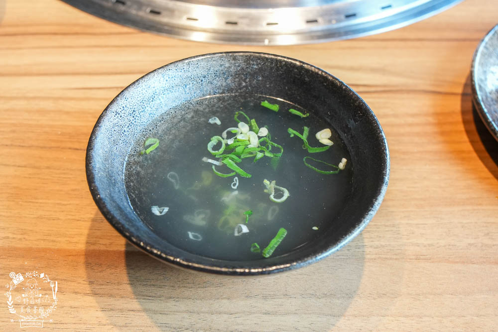 鳥松燒肉推薦[燒肉無双]文山特區超人氣景觀燒肉餐廳!開胃冰沙居然可以無限暢飲的高雄燒肉?