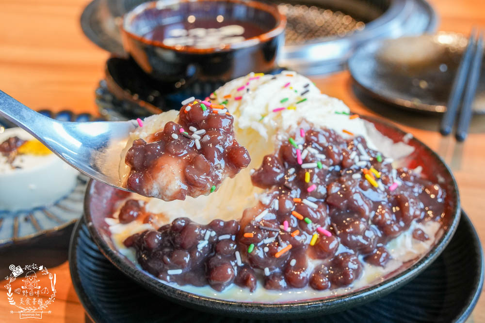 鳥松燒肉推薦[燒肉無双]文山特區超人氣景觀燒肉餐廳!開胃冰沙居然可以無限暢飲的高雄燒肉?