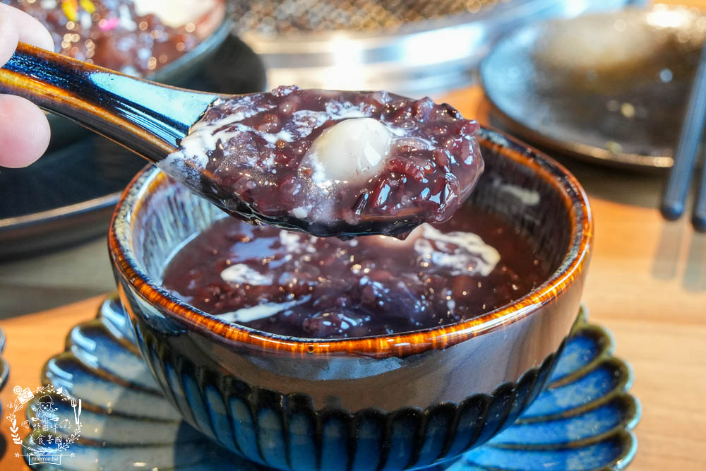 鳥松燒肉推薦[燒肉無双]文山特區超人氣景觀燒肉餐廳!開胃冰沙居然可以無限暢飲的高雄燒肉?